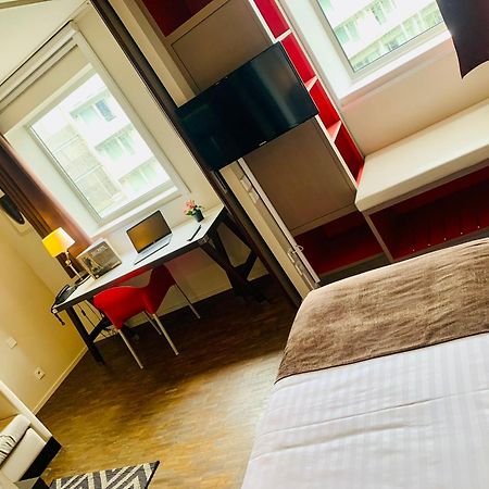Standing Hotel Suites By Actisource Roissy-en-France Dış mekan fotoğraf