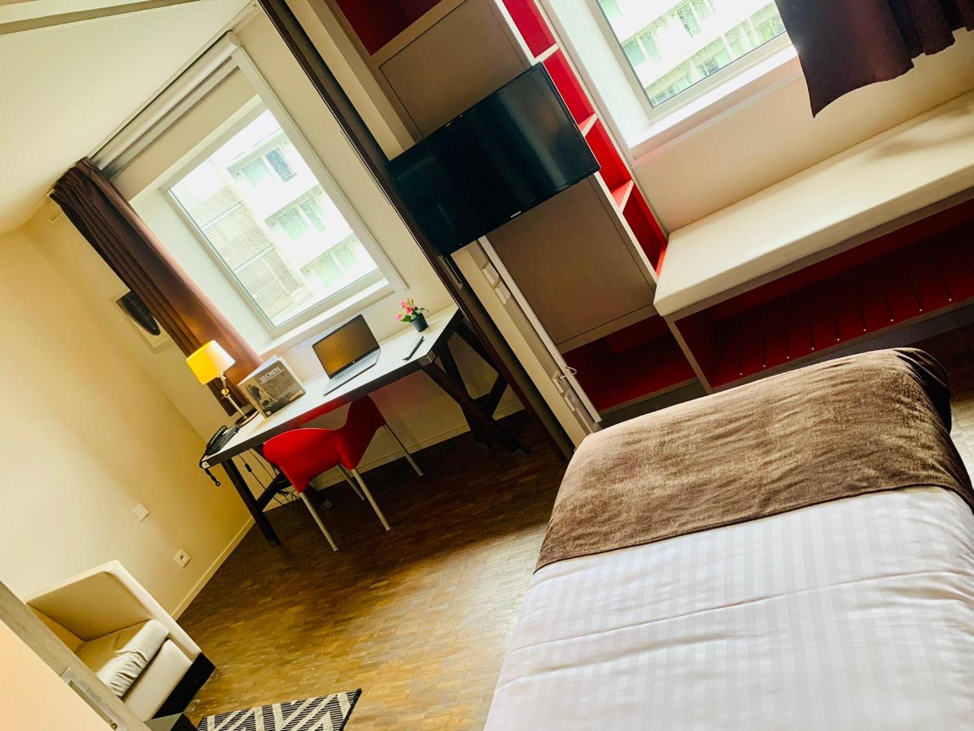 Standing Hotel Suites By Actisource Roissy-en-France Dış mekan fotoğraf