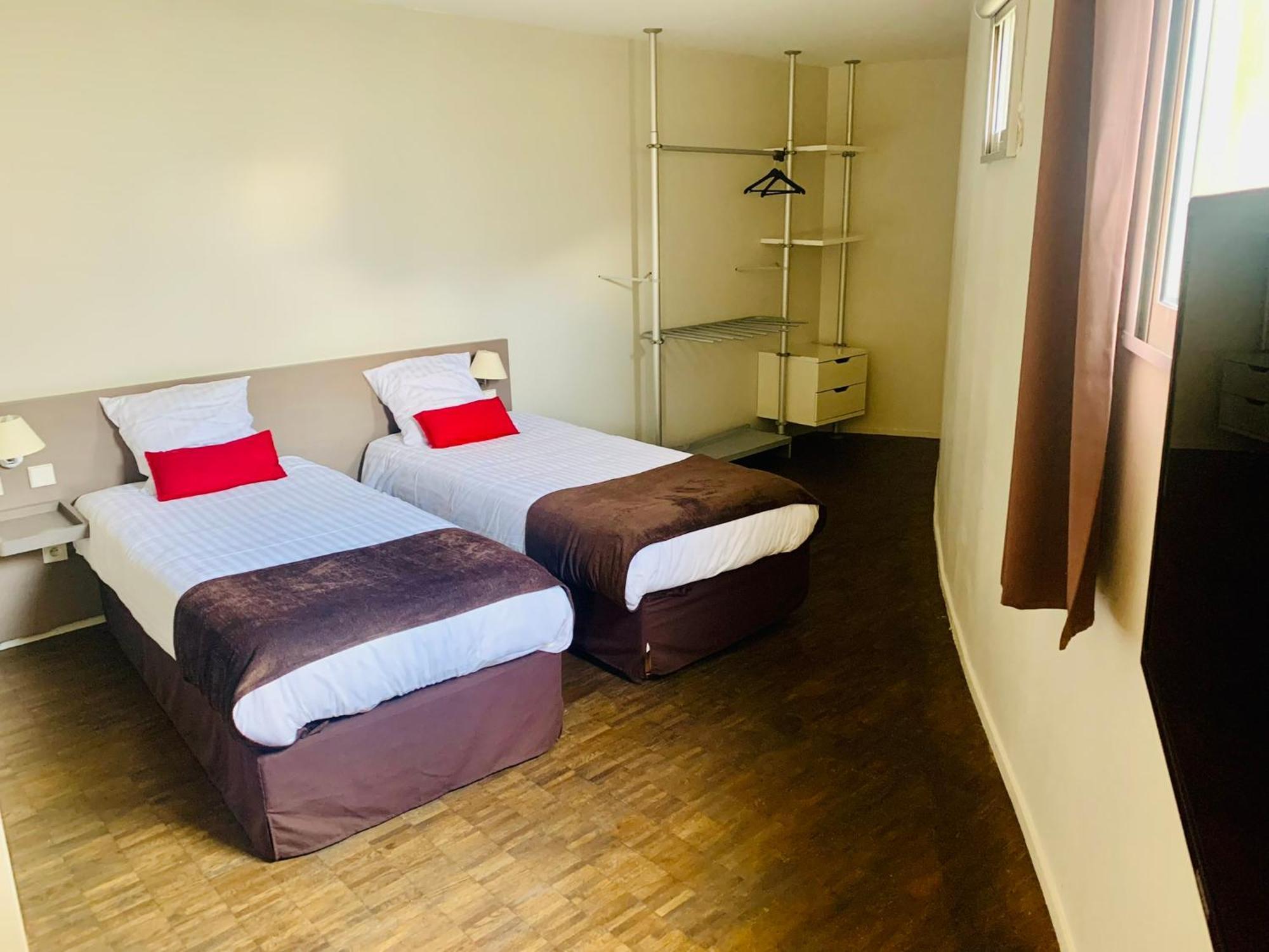 Standing Hotel Suites By Actisource Roissy-en-France Dış mekan fotoğraf