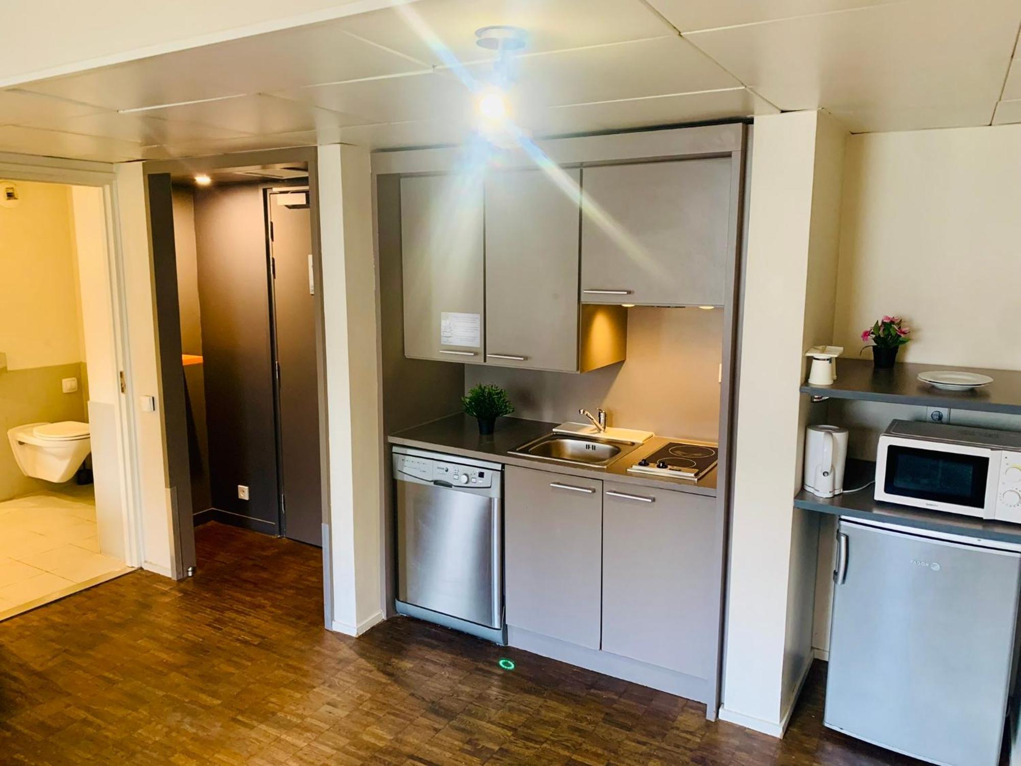 Standing Hotel Suites By Actisource Roissy-en-France Dış mekan fotoğraf