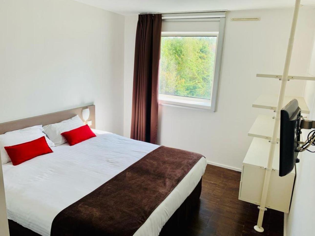 Standing Hotel Suites By Actisource Roissy-en-France Dış mekan fotoğraf